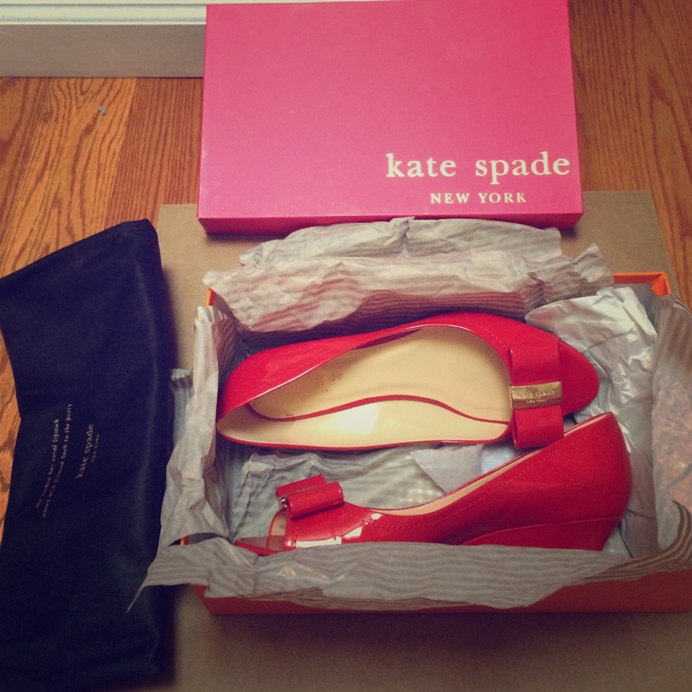 Kate Spade Tresor Red Patent Leather Peep Toe Wedge 7.5 M